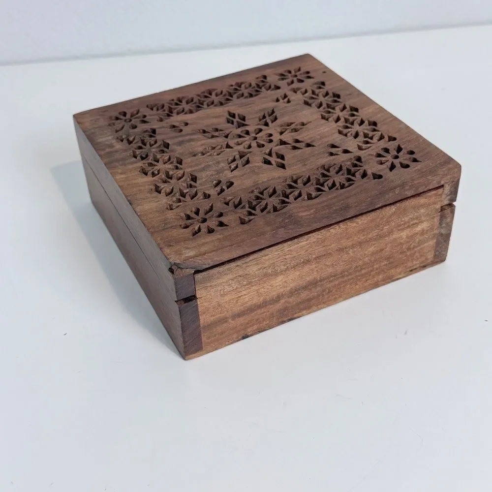 Vintage Carved Mango Wood Hinged Lid Box 6x6
